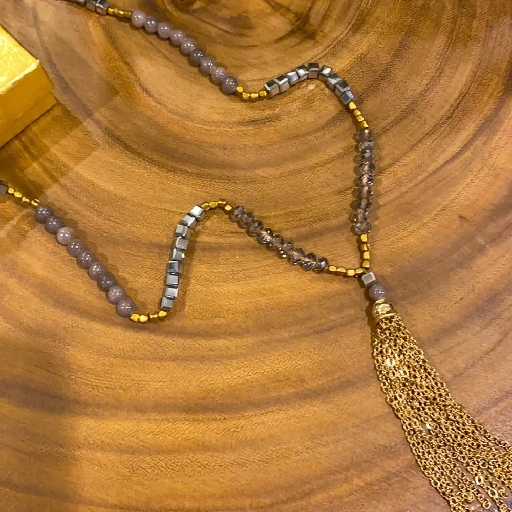 Beautiful Bead necklace gray/gold - Picture 2 of 5